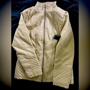 NWT, women’s MED, Tan faux leather jacket